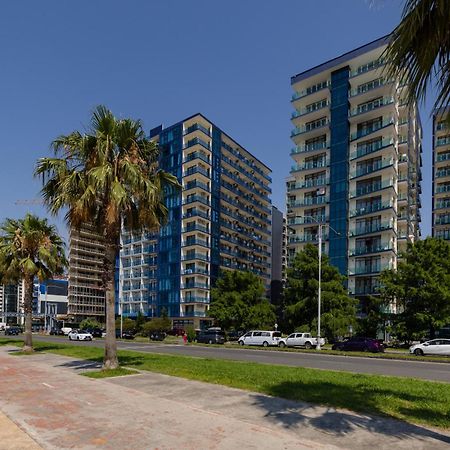 Aqua Batumi Hotel & Apartments Buitenkant foto